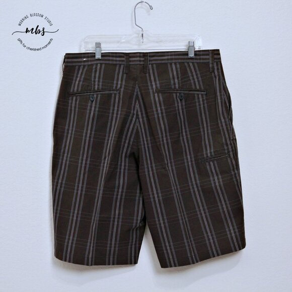 Bundle of 2 Burnside Men's Cotton Blend Plaid Shorts - Picture 2 of 14